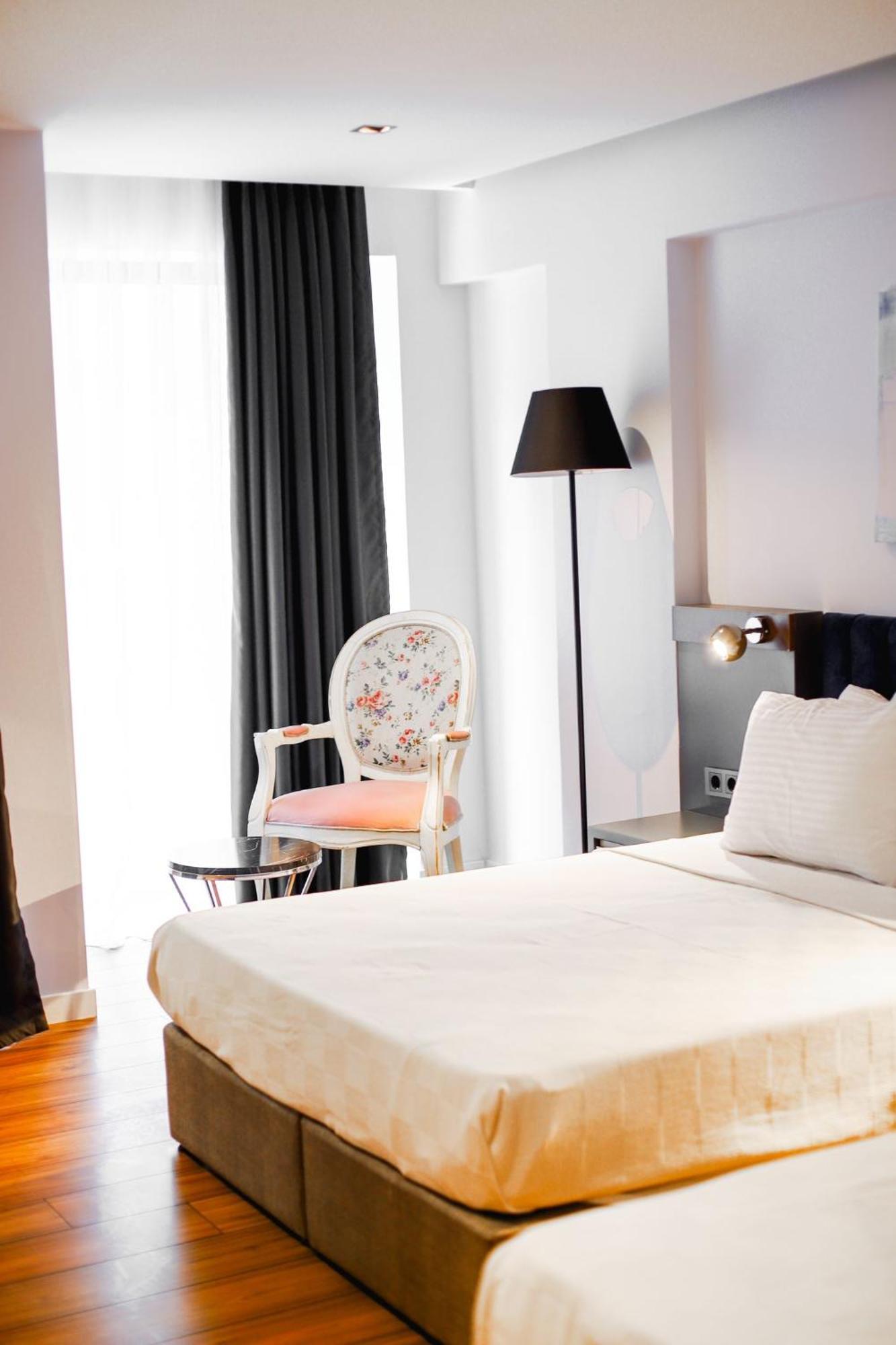 The Royals Hotel İzmir Ngoại thất bức ảnh